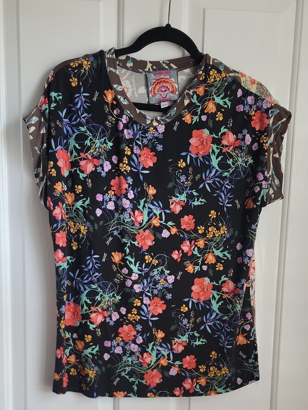 Johnny Was Black Floral Short Sleeve Women’s Top Shirt Colorful Small S